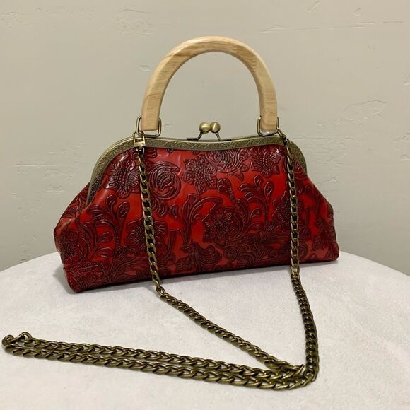 Vintage Style Handmade Genuine Leather Floral Embossed Wood Handle Kiss-lock Bag - Picture 7 of 14